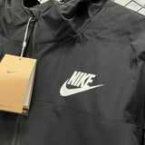 Nike Essential Hooded Jacket